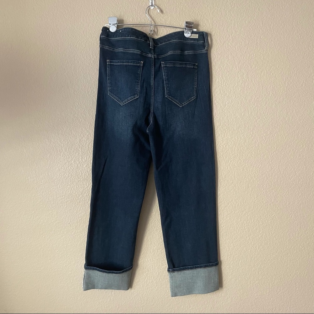 Liverpool Sadie High Waist Straight Leg Crop Jean - Picture 3 of 8